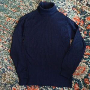 Le Top navy turtleneck